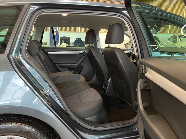 Skoda Octavia 1.4 TSI Green tec Combi *Ambition*Navi*