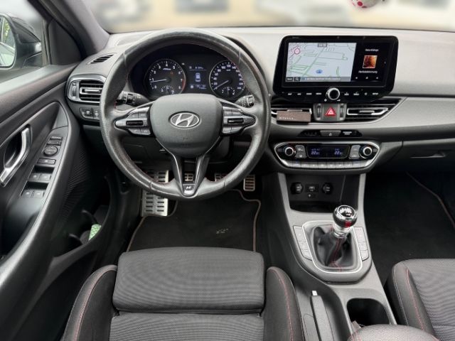 Fahrzeugabbildung Hyundai i30 cw N Line 1.5 T-GDI +KLIMA+NAVI+RFK+SHZ+CARP