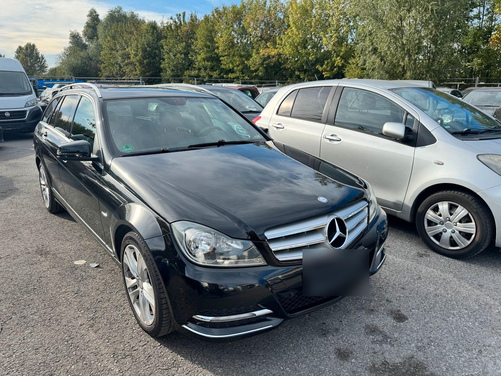 Mercedes-Benz C 220