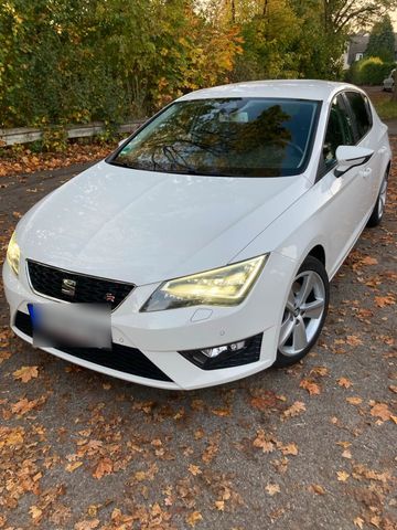 Seat Leon 2.0 TDI FR LED Navi DAB+ Soundsy...