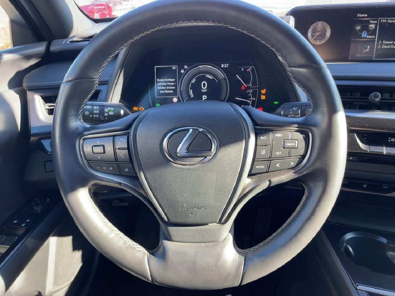 Fahrzeugabbildung Lexus UX 250h Style Edition