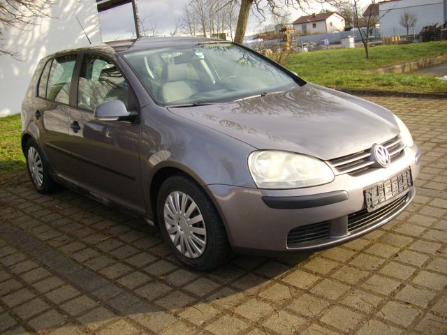 Volkswagen Golf 1.6 Trend, 75 Kw , Klima, 8-fach bereift