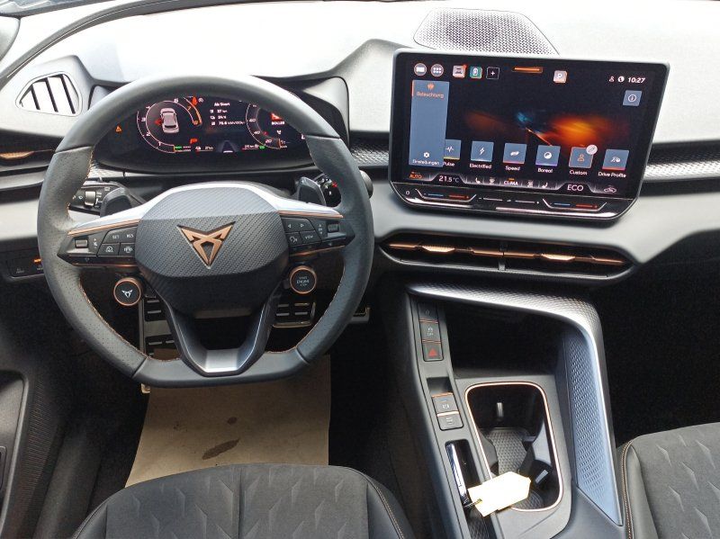 Fahrzeugabbildung CUPRA Terramar 1.5 e-Hybrid DSG 150 KW