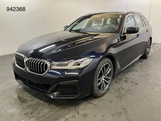 BMW 540 xDr M Sport Laser HeadUp Pano SiKlima ACC+Sp