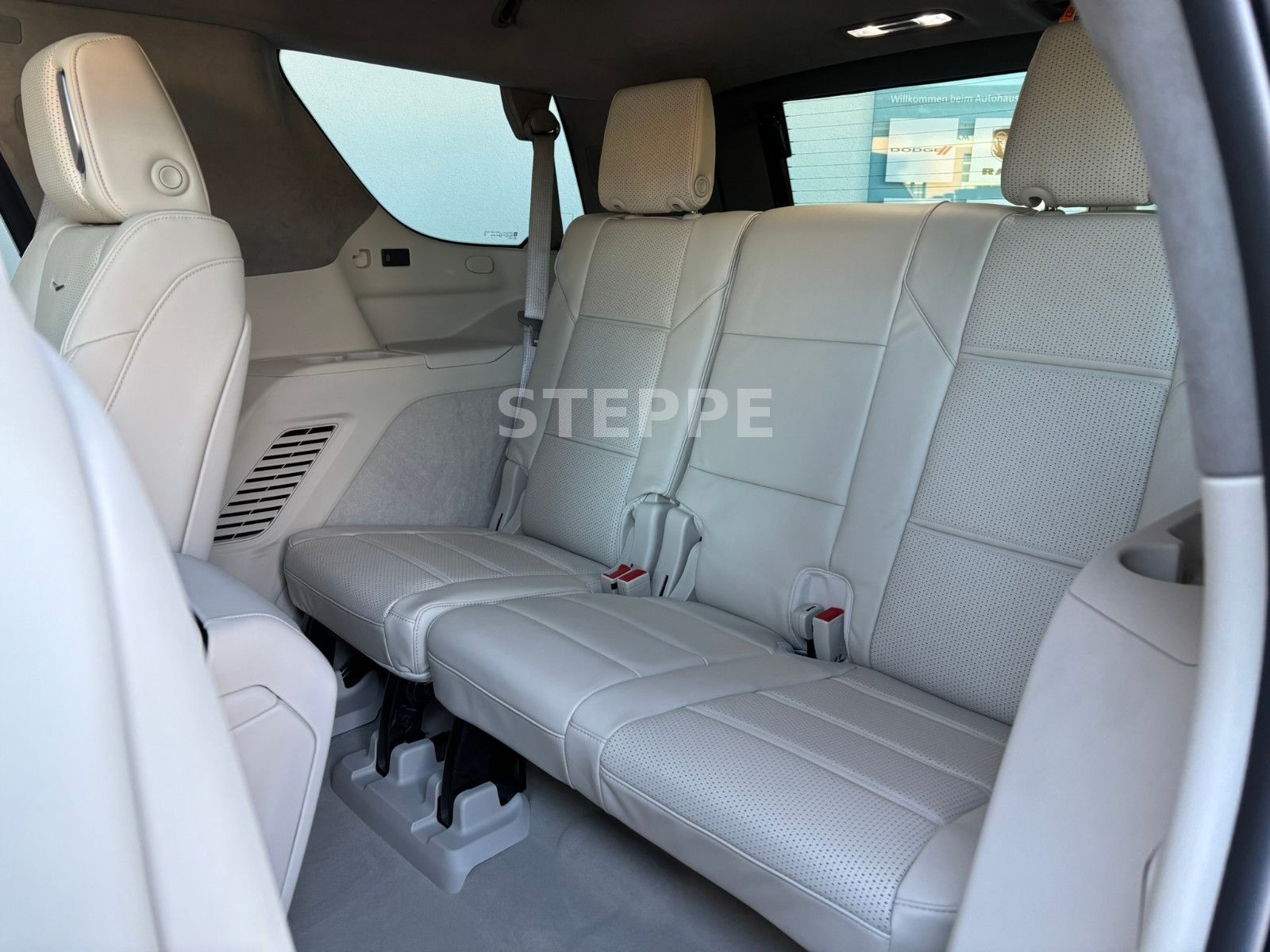Cadillac Escalade FACELIFT MY26 6.2 V8 Sport Platinum 24"