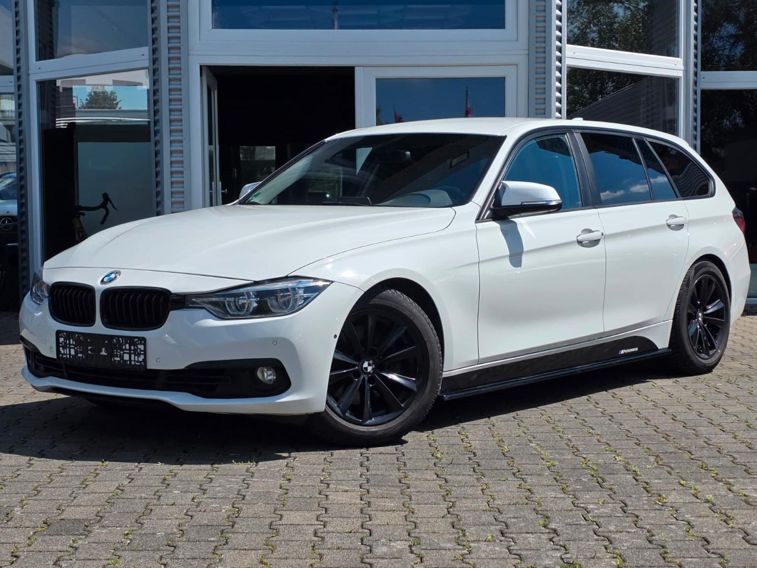 BMW 320 i xDrive Touring Advantage Performance LED