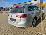 Volkswagen Passat Var. Business*Led*Ahk*Acc*Massage* - mit Diesel-Antrieb: Kombi, Automatik