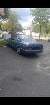 Mercedes-Benz Mercedes Benz W201, 190 diesel 2.5 - Mercedes-Benz 190 mit Diesel-Antrieb: 2.5