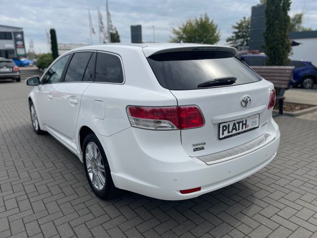 Toyota Avensis  Kombi Executive
