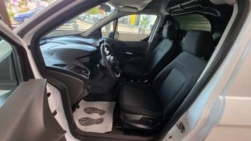 Ford Transit Connect - 11