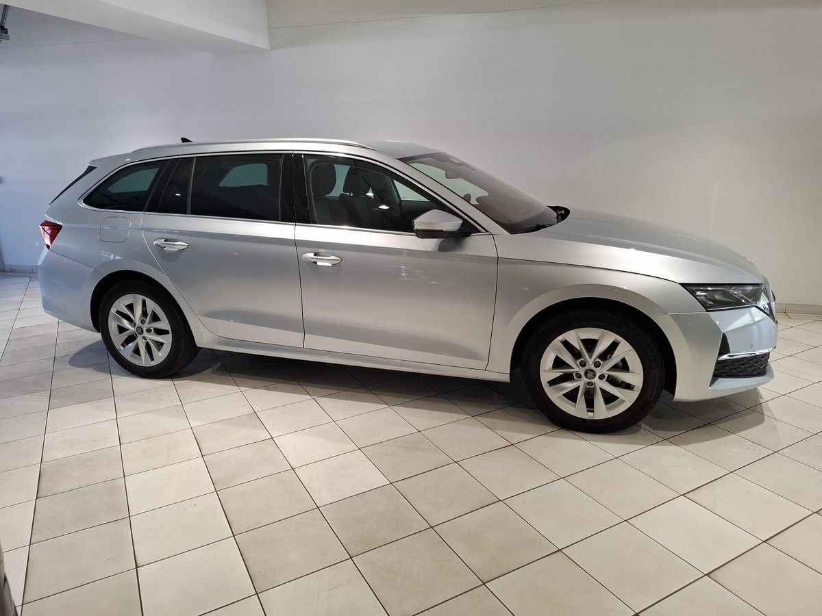 Skoda Octavia Combi 1.5 TSI DSG AHK Matrix Garantie imagem 2