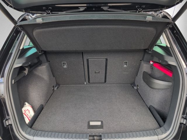 Karoq 1.5 TSI Selection LED+NAVI+RFK+ACC+SHZ+PDC