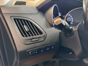 Hyundai ix35 Style AWD *Navi*Leder*Klima*