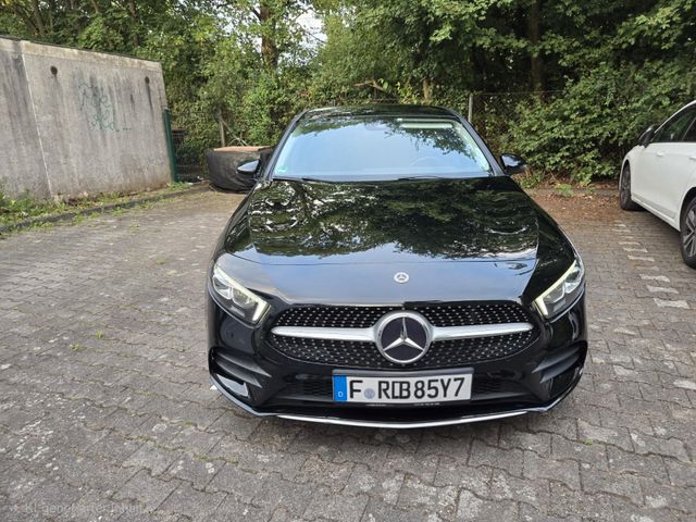 MERCEDES-BENZ A 180 -