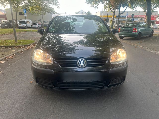 Volkswagen Golf 5 1.4 Tüv neue