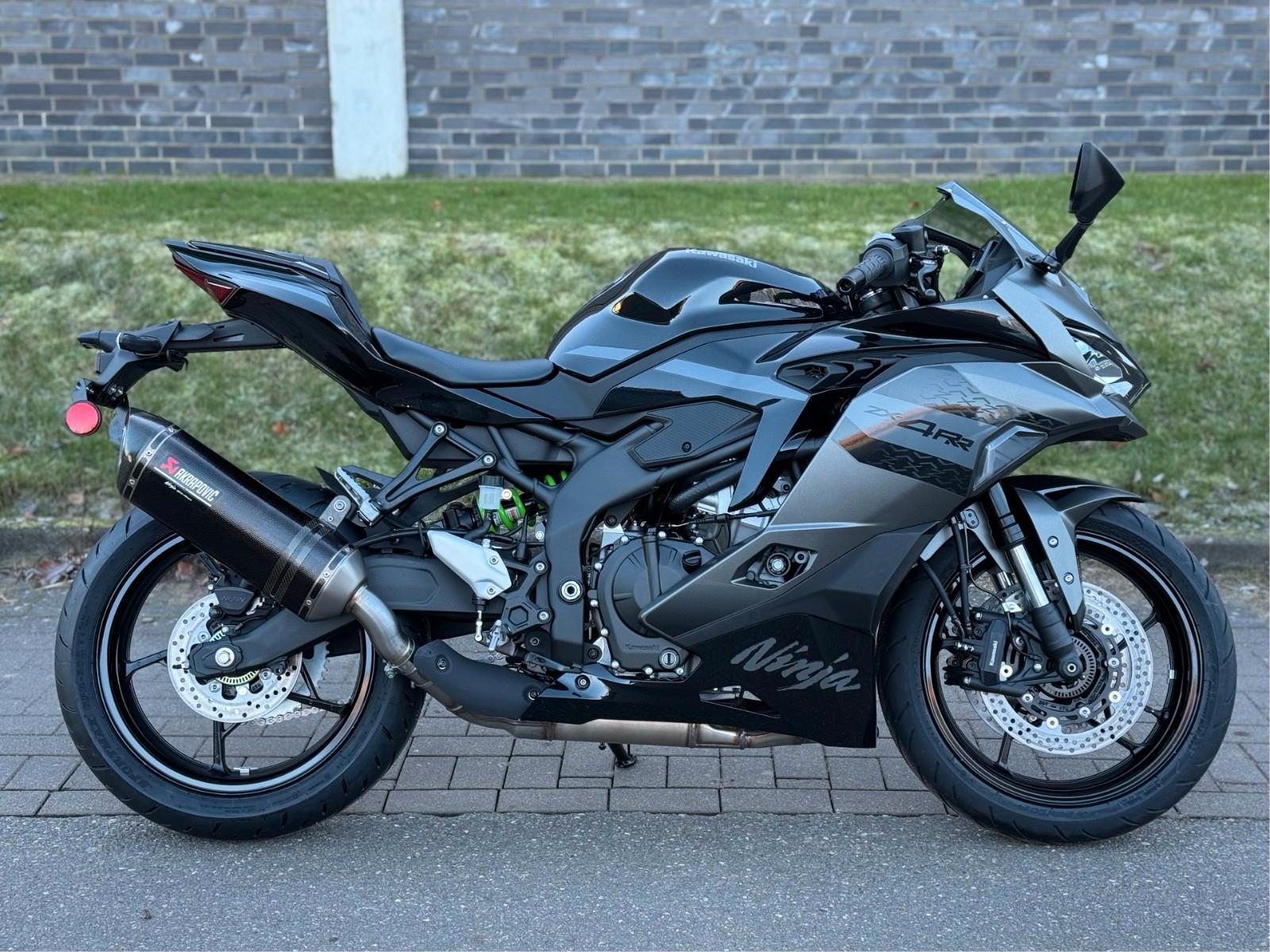 Kawasaki Ninja ZX-4RR Performance*Quickshifter*Akrapovic*
