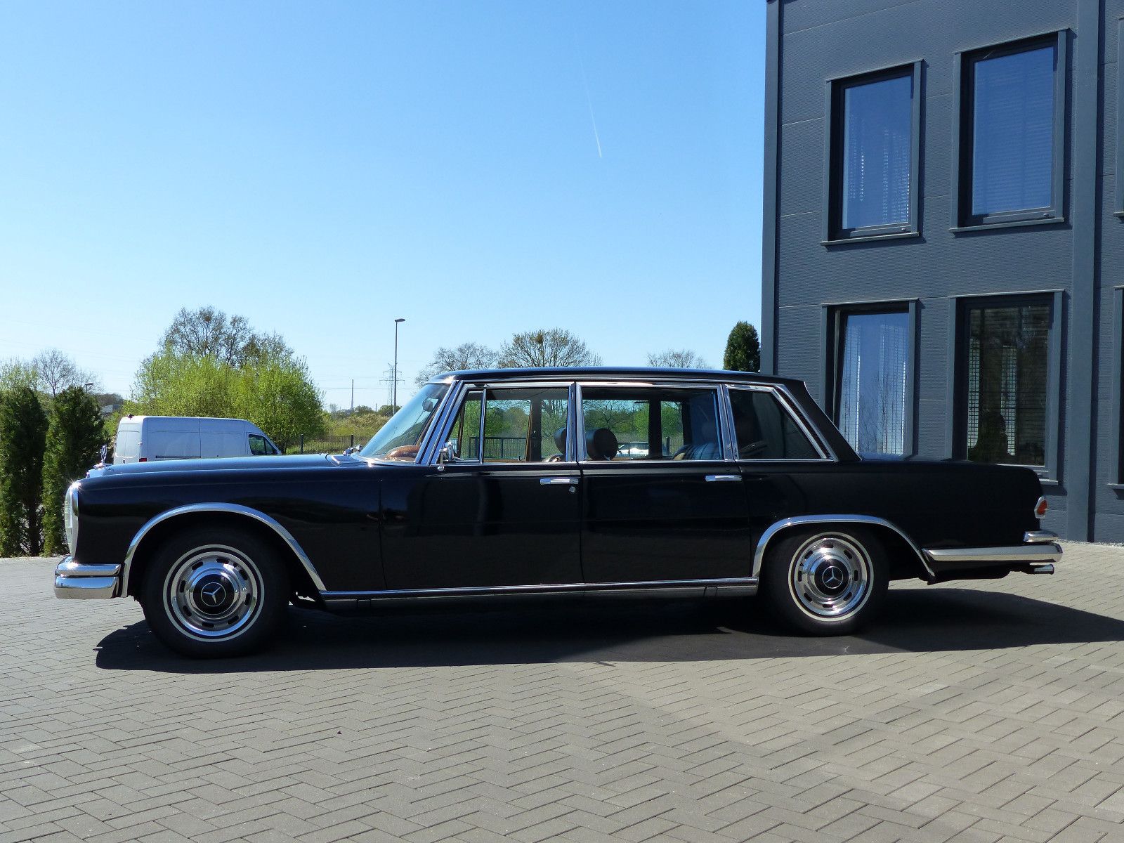 Fahrzeugabbildung Mercedes-Benz 600