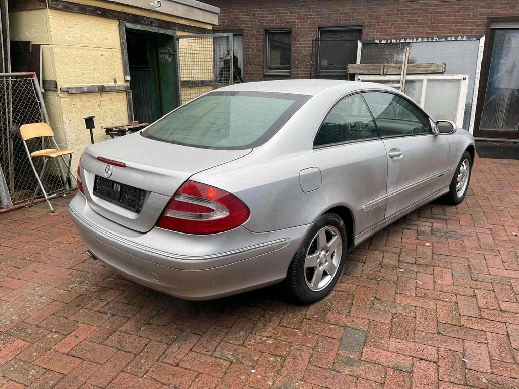 Mercedes-Benz CLK 240