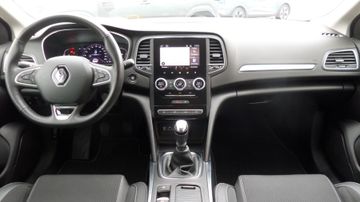 Renault Megane IV Intens 1.3 TCe 140 PS mit Winterpaket 