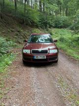 Skoda superb 2.0 Benziner 2-Jahre(TÜV) ros... - gebrauchte Skoda Superb aus dem Jahr 2002