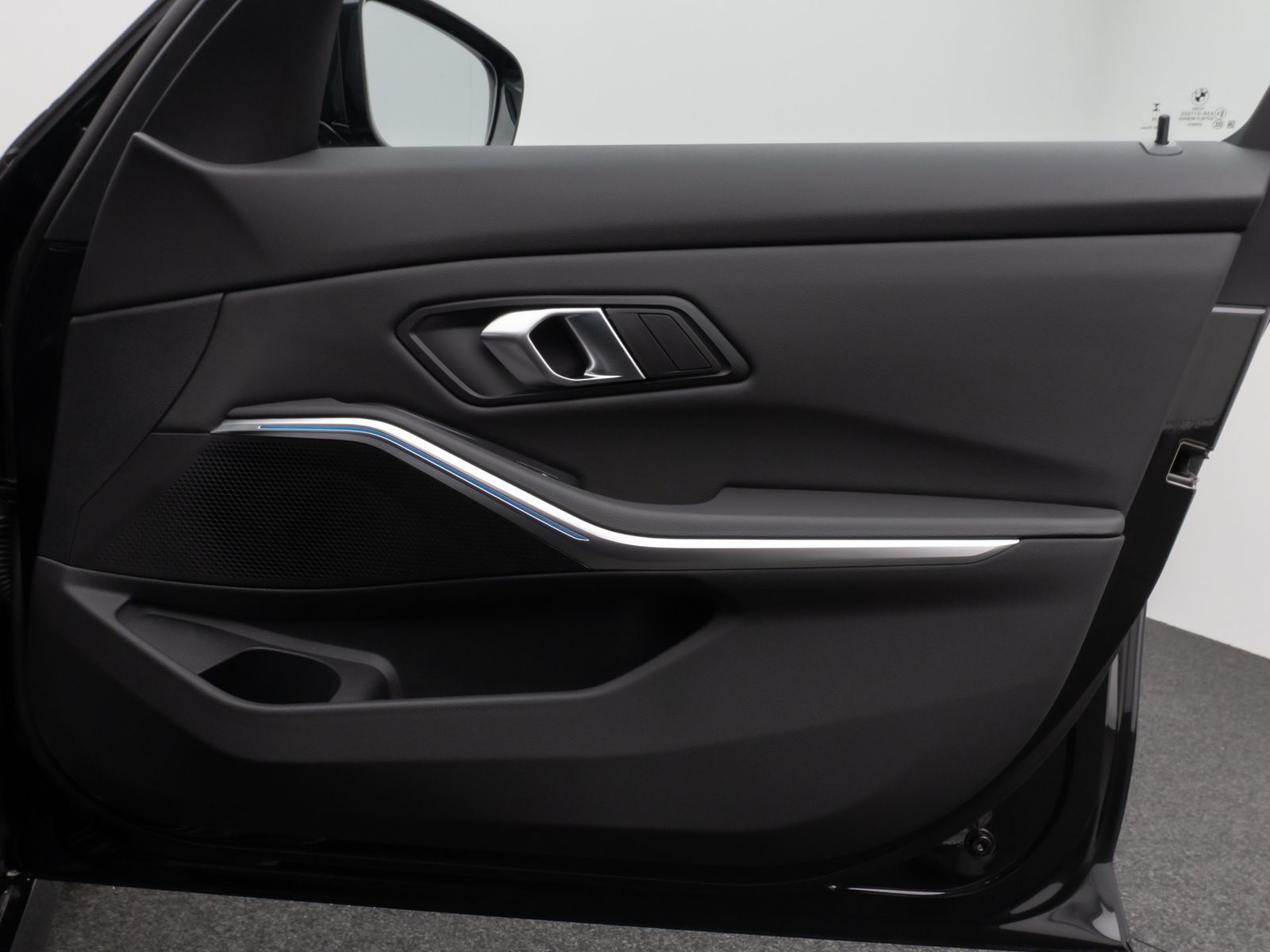 Fahrzeugabbildung BMW 318i M Sport Kamera DAB Lenkrhzg Komfort Alarm