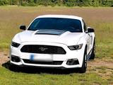 Ford Mustang Eco Boost 2,3 L - Ford Mustang: For