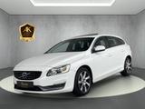 Volvo V60 D4*Momentum*GSD*NAVI*R.KAM*2.HAND*8-FACH* - Volvo V60 in Karlsruhe