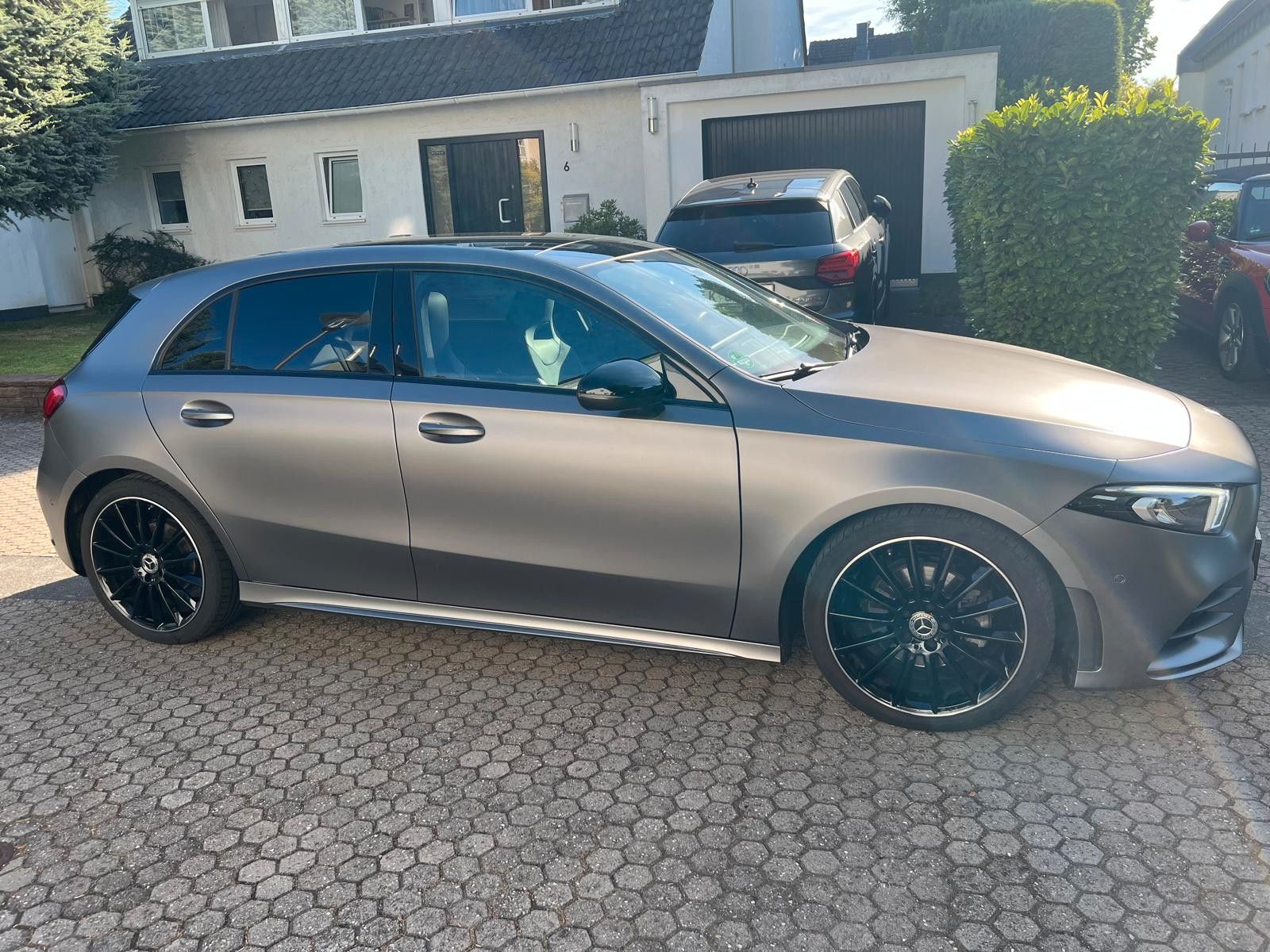 MERCEDES-BENZ A 200 Limos AMG I Magno Grau I Pano I 46000 km