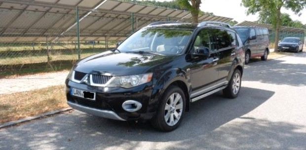 Mitsubishi Outlander Instyle 2.0 DID 4WD I...