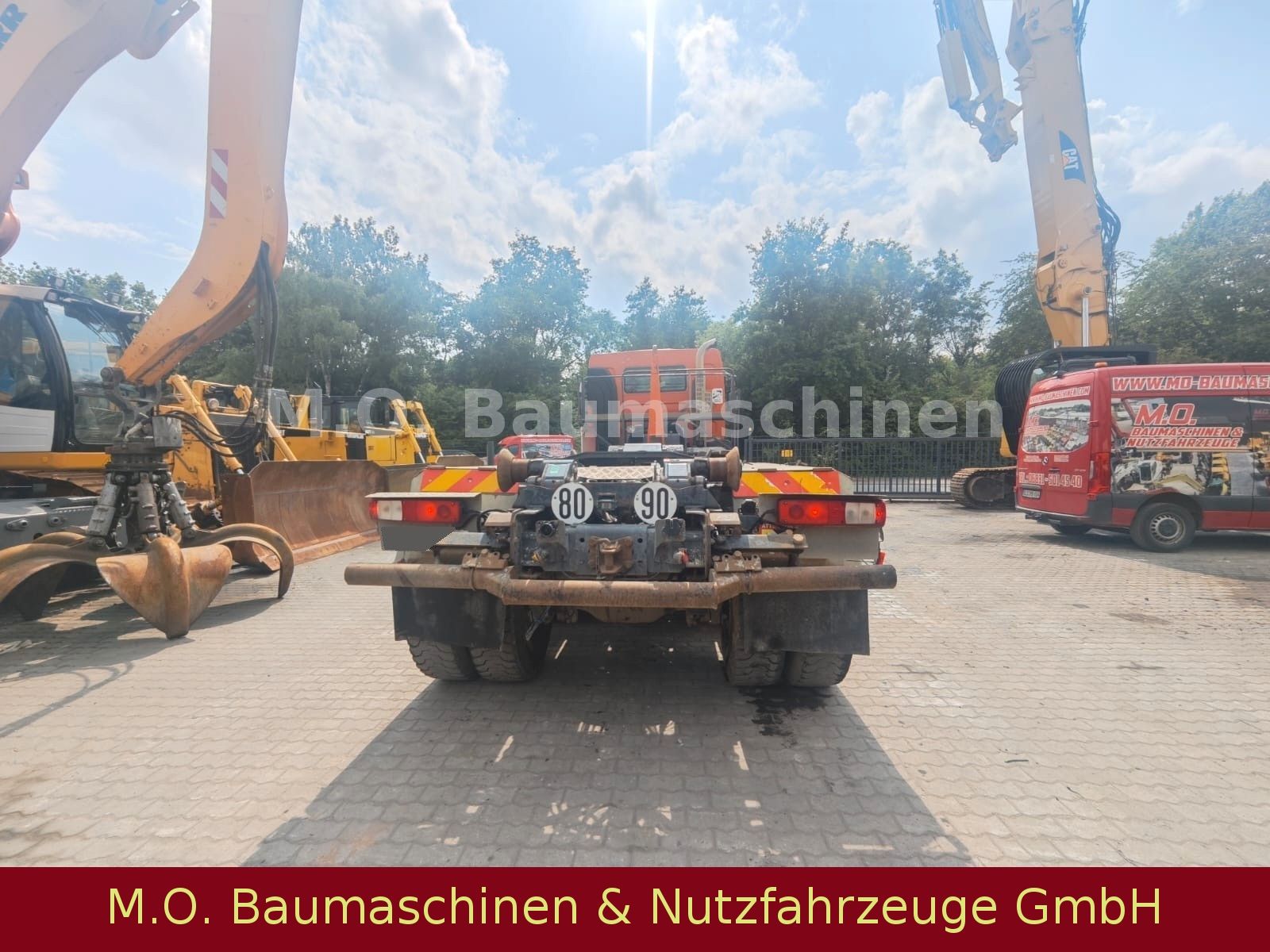 Fahrzeugabbildung Renault Kerax 410-32 / AC/ 8x4 /