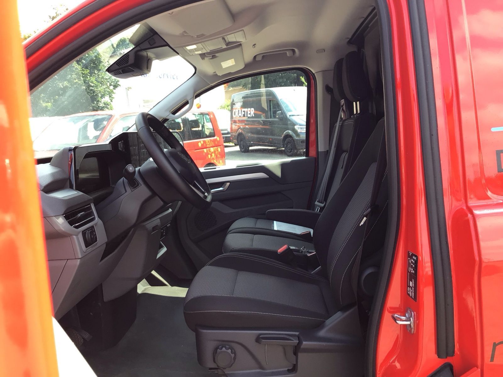 e-Transporter Kasten 160 kW BEV 1-Gang Radst. 31