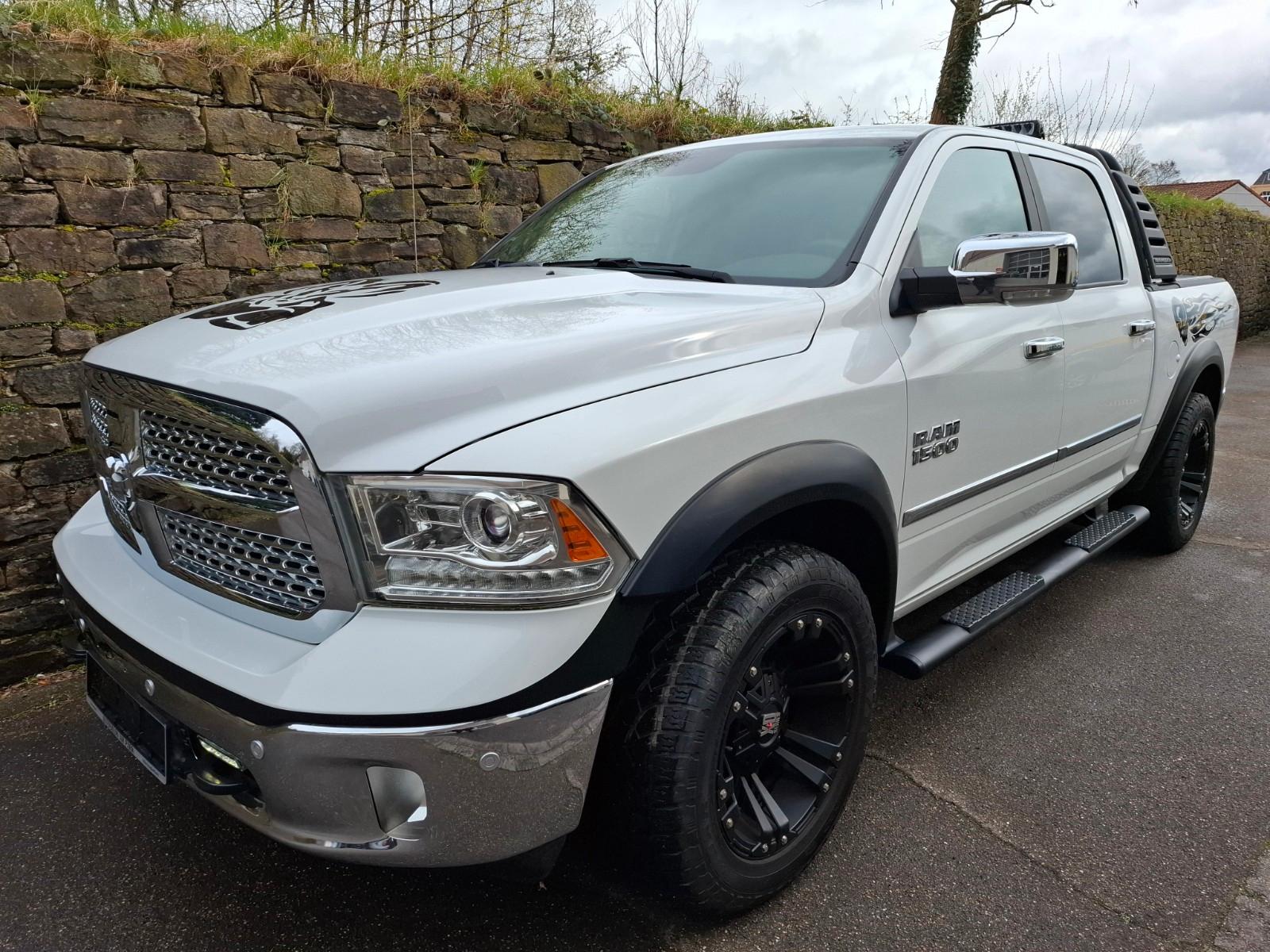 Dodge RAM 1500 Laramie 5.7 Ltr Hemi Kamera Navi Leder