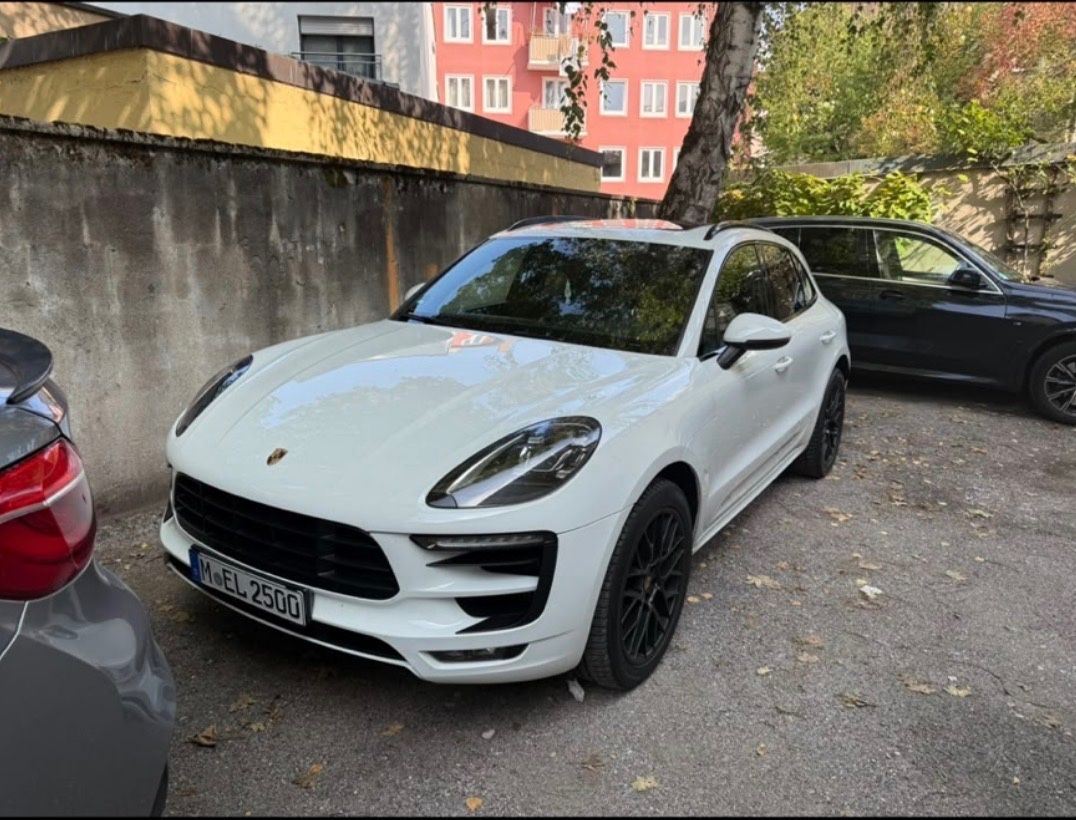 PORSCHE Macan GTS GTS