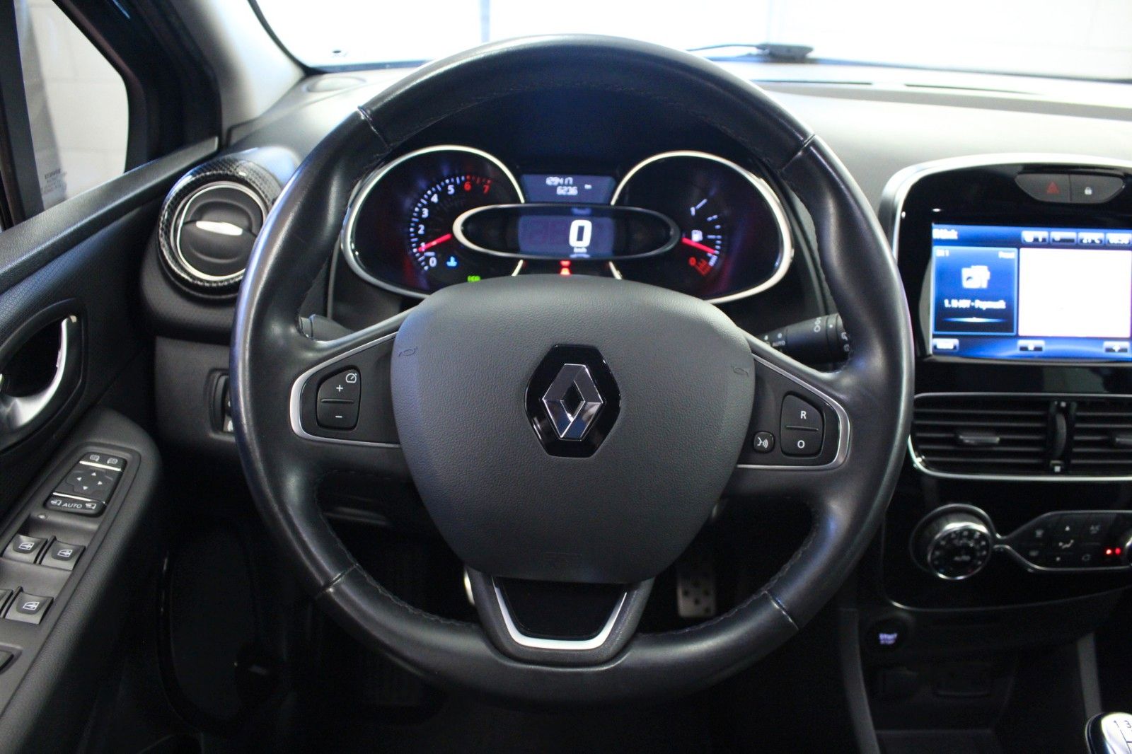 Fahrzeugabbildung Renault Clio TCe 90 BOSE Edition*R-Link*Sitzhzg*