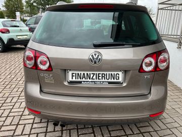 Volkswagen Golf - 6