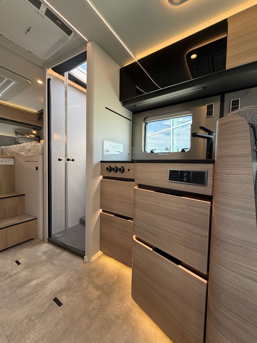 Fahrzeugabbildung HYMER / ERIBA / HYMERCAR B-Klasse MC-T 680 - 12.506€ Sparen!!!