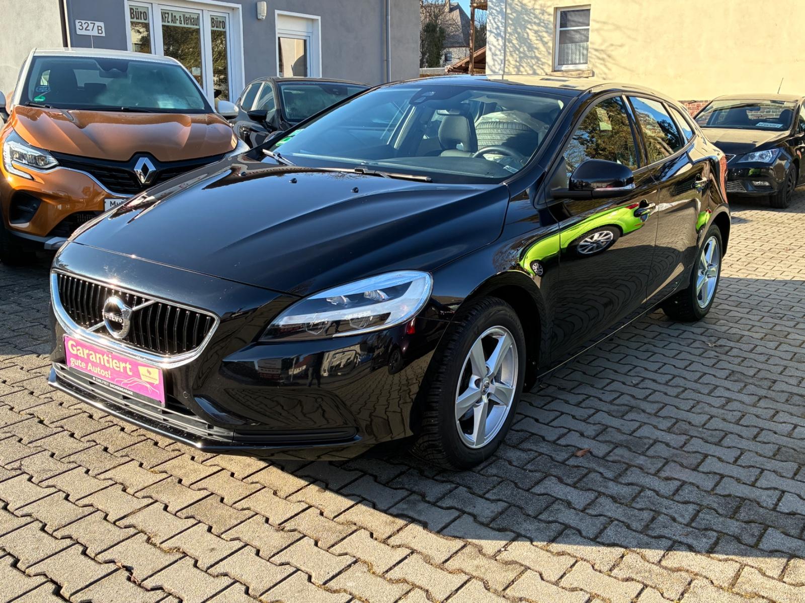 Volvo V40 Momentum 2.0 LED / Kamera / Navi