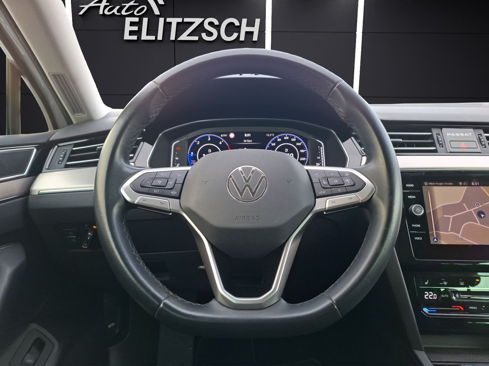 Fahrzeugabbildung Volkswagen Passat Variant TDI Elegance DSG Matrix Navi AID