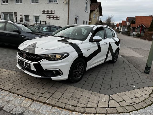 Fiat Tipo 1.3 MultiJet MIRROR 1. Hand