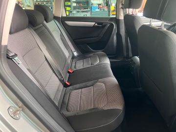 Volkswagen Passat Alltrack - 10