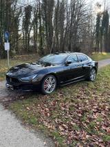 Maserati Ghibli 3.0 V6 430HP GRANLUSSO Auto RWD S GRA... - schwarze Maserati Ghibli