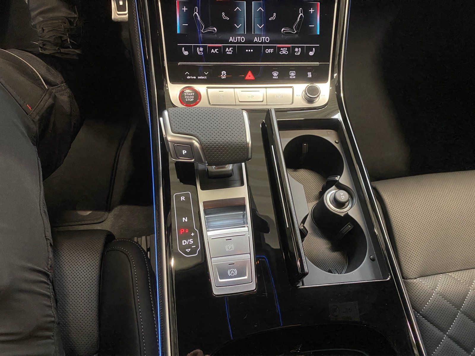Audi S8 - Bild 14