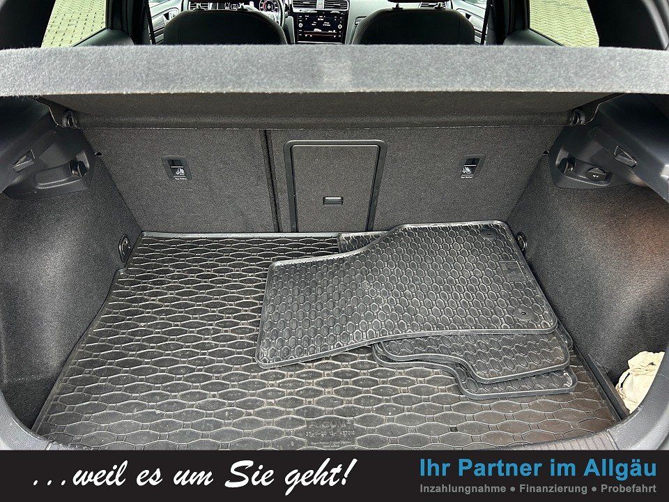 Fahrzeugabbildung Volkswagen GOLF VII 2.0 TSI GTI AHK/SCHWENK STANDH GARANTIE