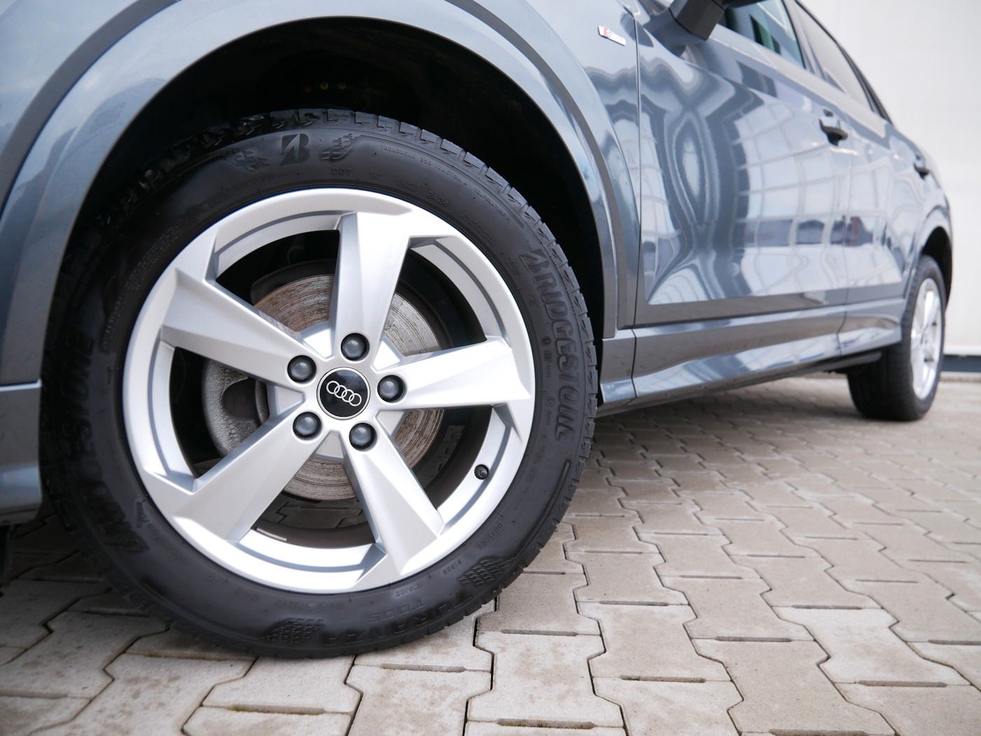 Fahrzeugabbildung Audi Q2 1.5 TFSI S-Line NEU43T DSG ACC Kamera SHZ LED