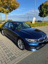BMW 330i top gepflegt mit wenigen Kilometern 