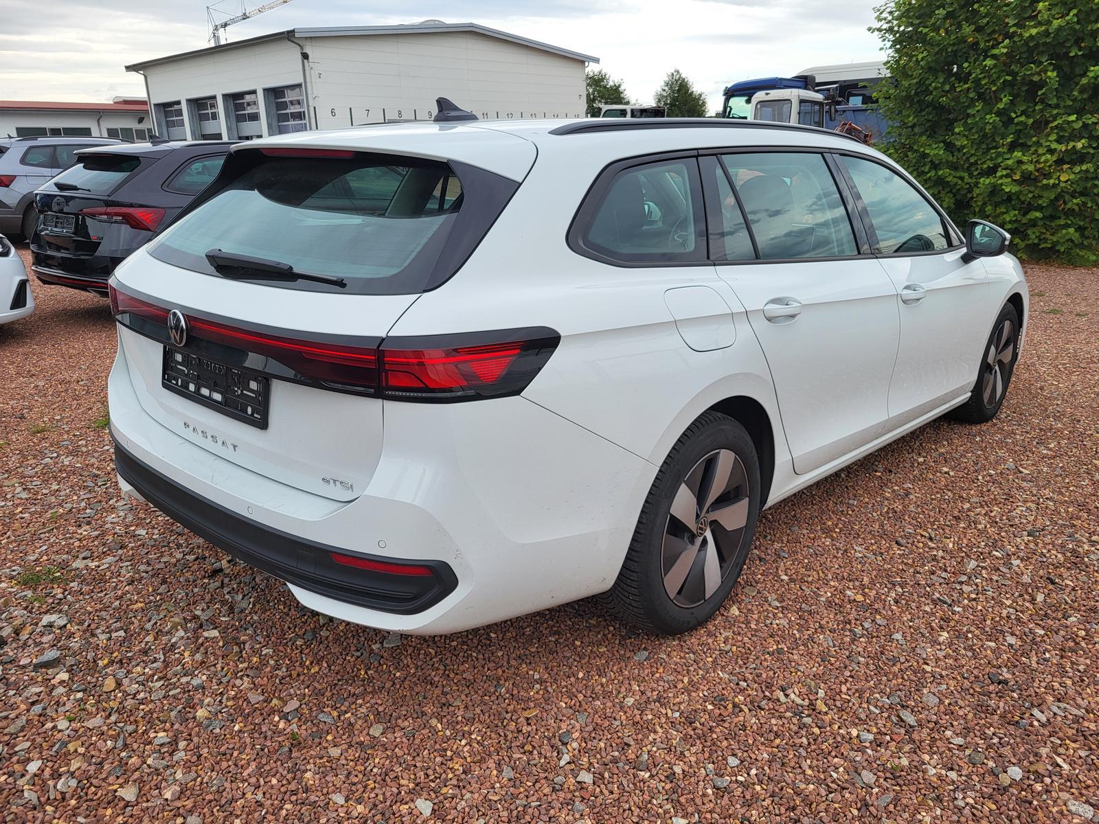 Volkswagen Passat 1.5 eTSI DSG ACC LED Winter App, миниатюра 5