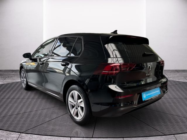 Fahrzeugabbildung Volkswagen Golf 1.5 TSI LIFE NAVI STANDHZG GJR