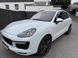 Porsche Cayenne Turbo S Turbo S  - Porsche Cayenne in Solingen