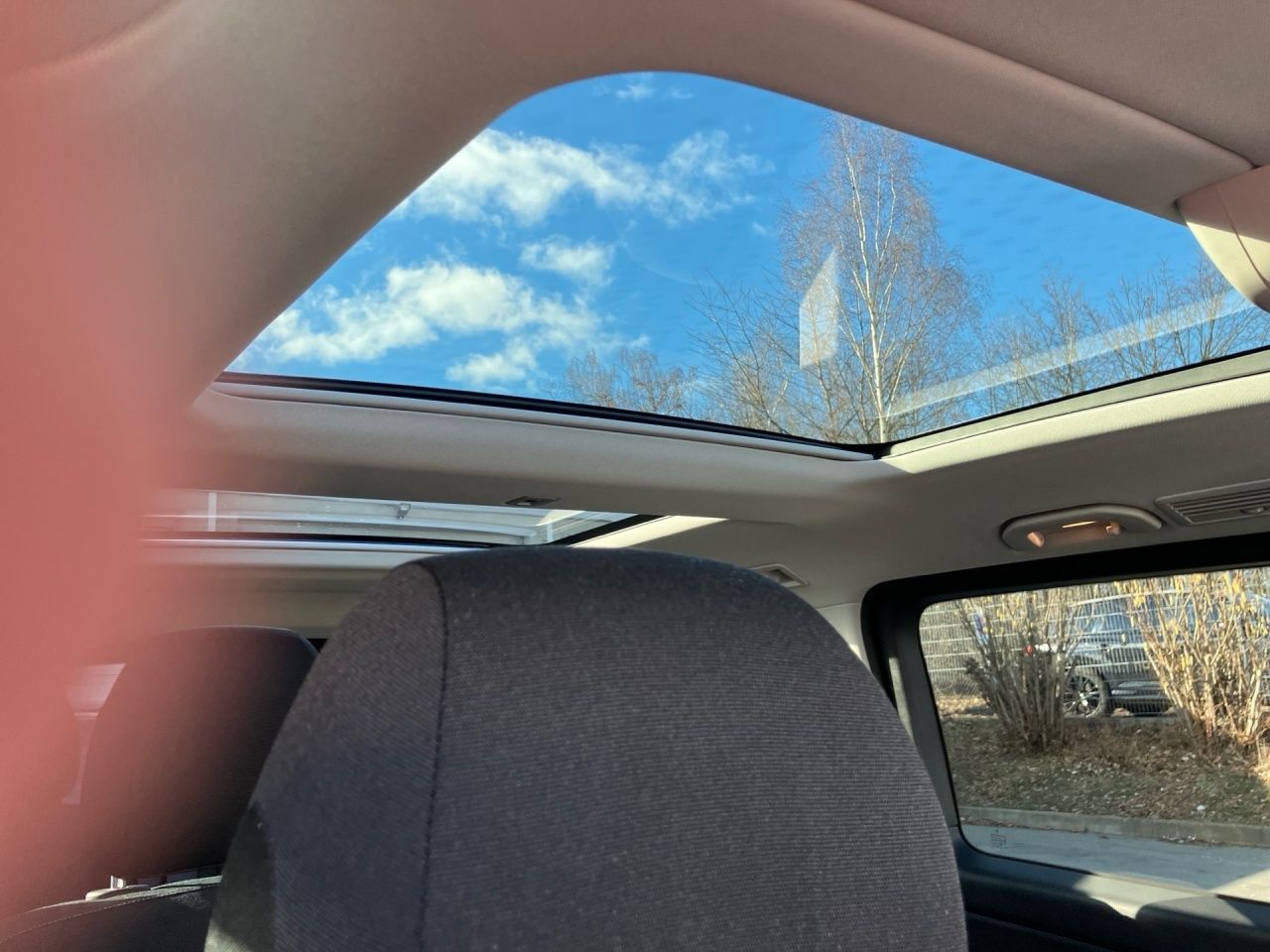 Fahrzeugabbildung Mercedes-Benz V 300 d STY/L 4x4 ALLRAD+AIRMATIC+PANO+AHK+LED