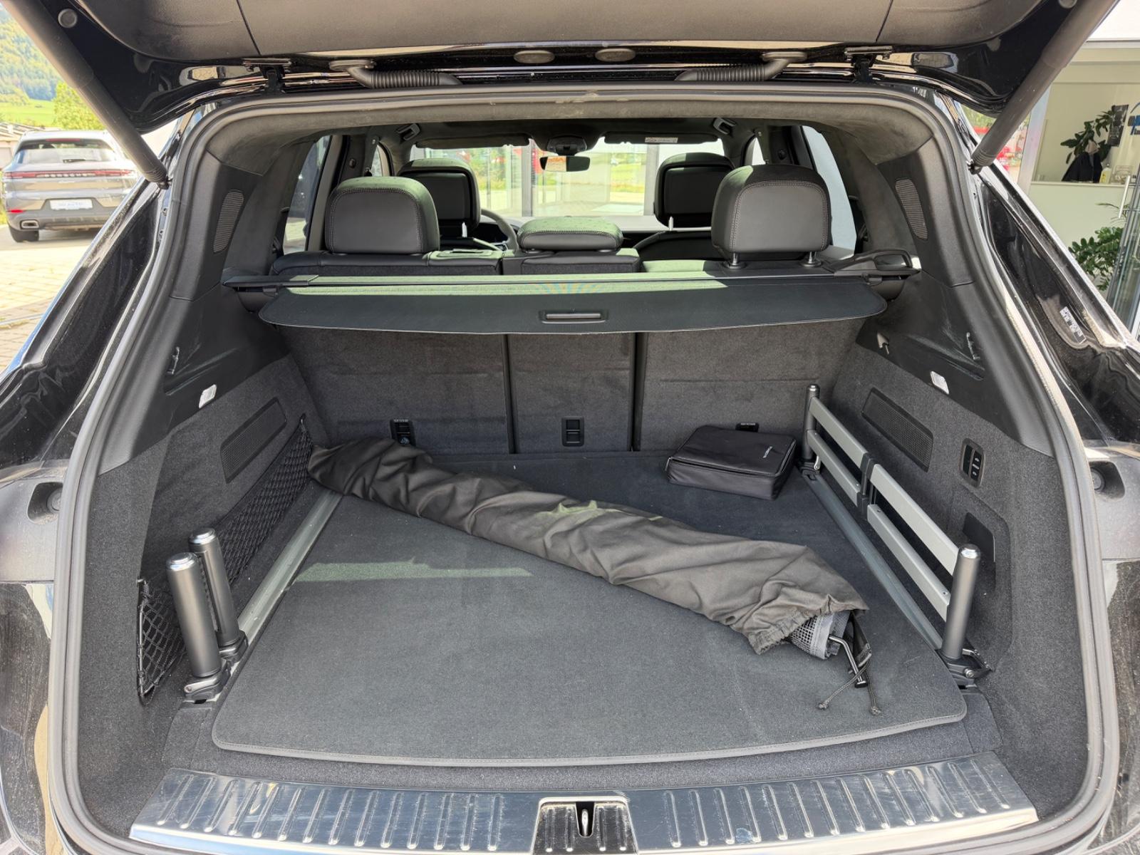 Porsche Cayenne S E-Hybrid SportDesign/HD-Matrix/Inno/22